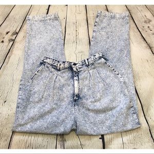 Vintage Levi’s High Waist Mom Jeans